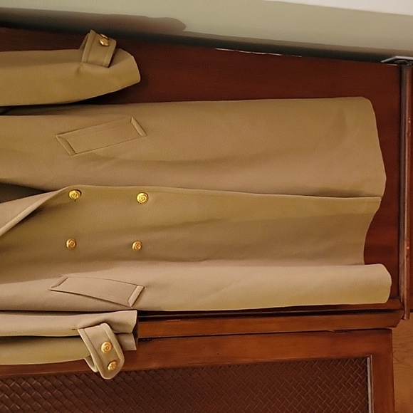 Vintage International Scene Long Tan Double Breasted Coat with Gold Buttons 7/8 - Picture 3 of 11